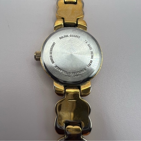 VTG Bulova Women’s Quartz Watch Gold Tone Bracelet Diamond Accent - Picture 10 of 16